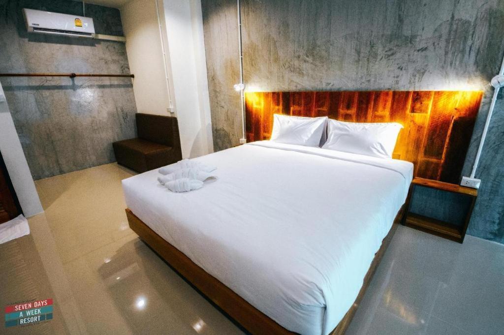Seven Days A Week Resort
