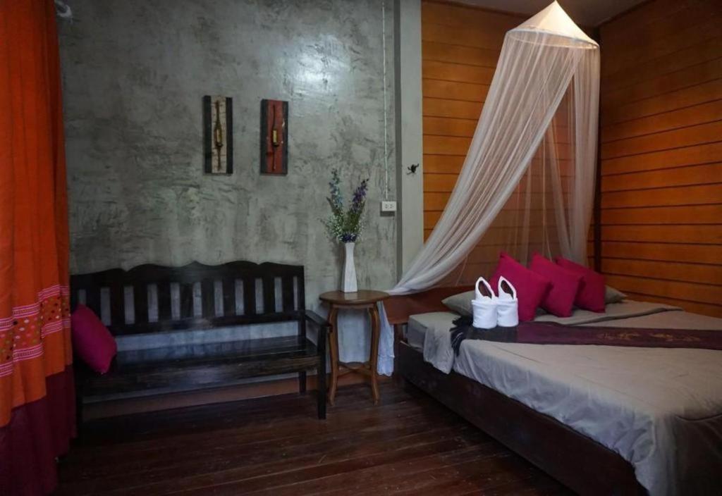 Ruen Lamai Lanna Resort