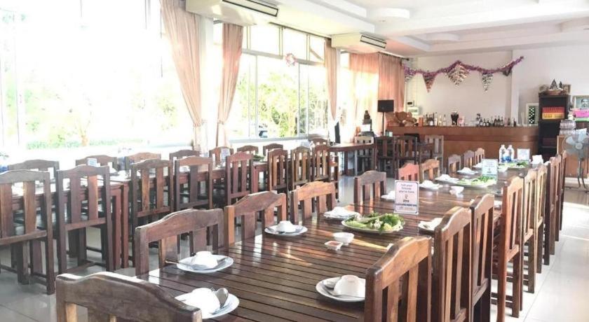 Plaifah Ubon Resort
