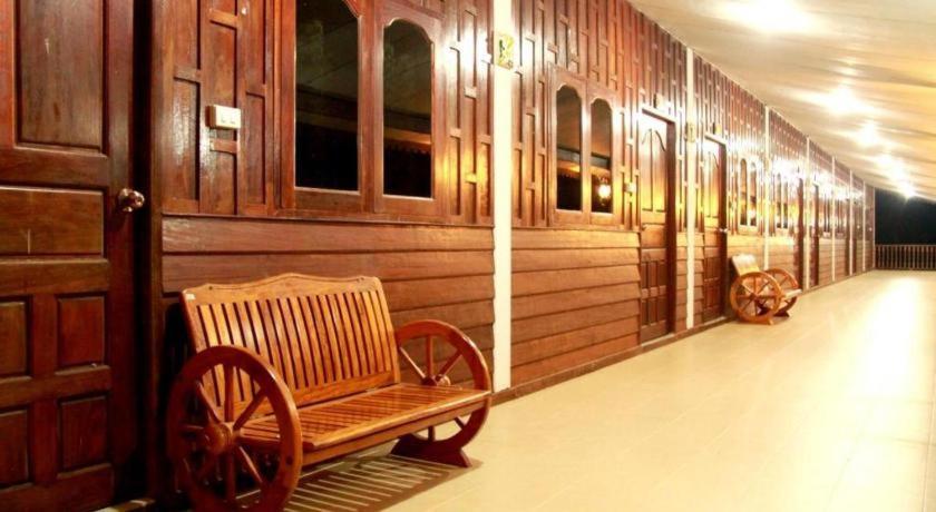 Plaifah Ubon Resort Song Khon