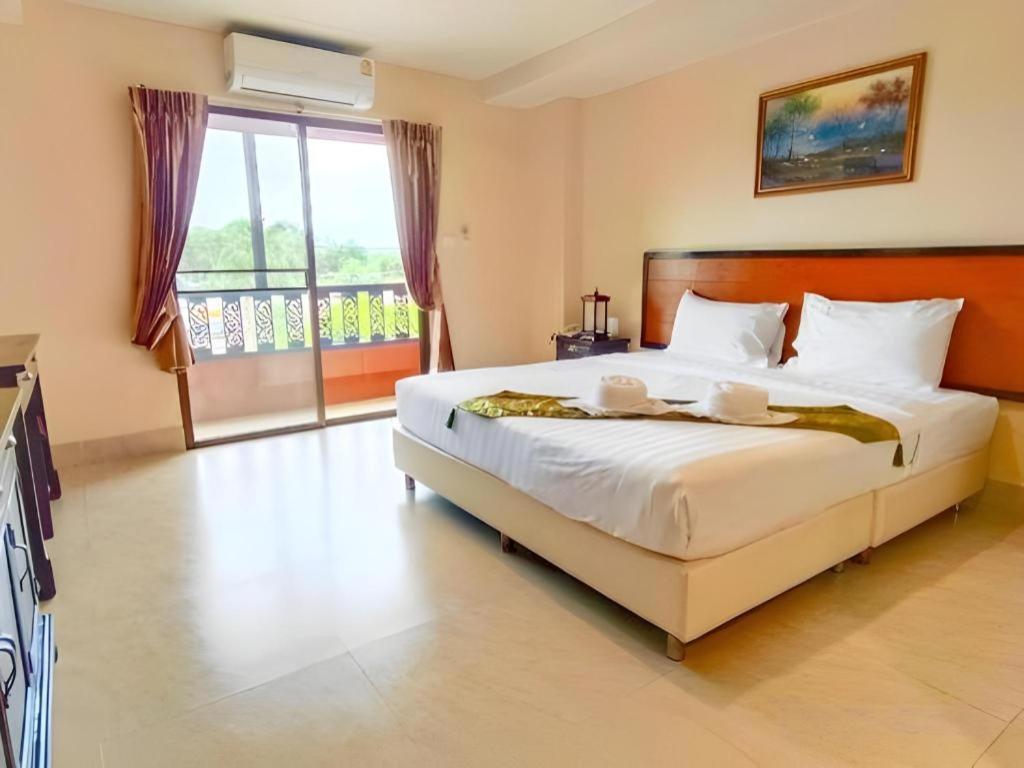 Lanna Hotel 3*