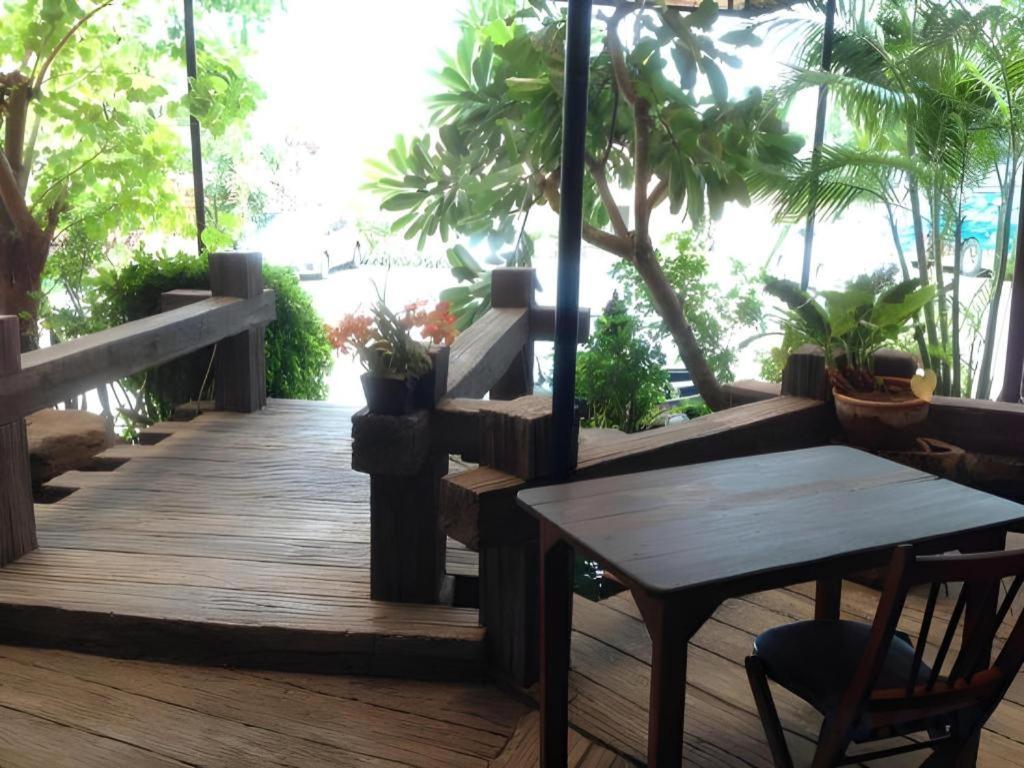 Hotel Lanna Rayong