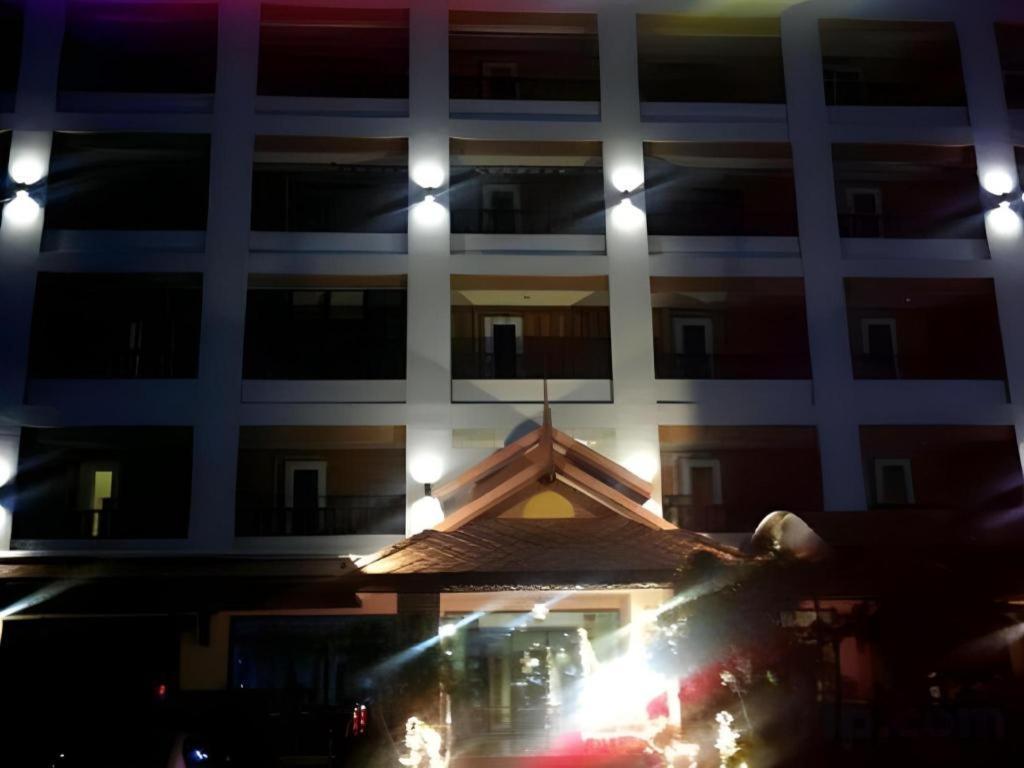 Lanna Hotel 3*