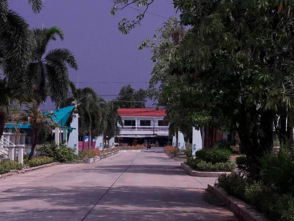 Rawanda Resort Lopburi