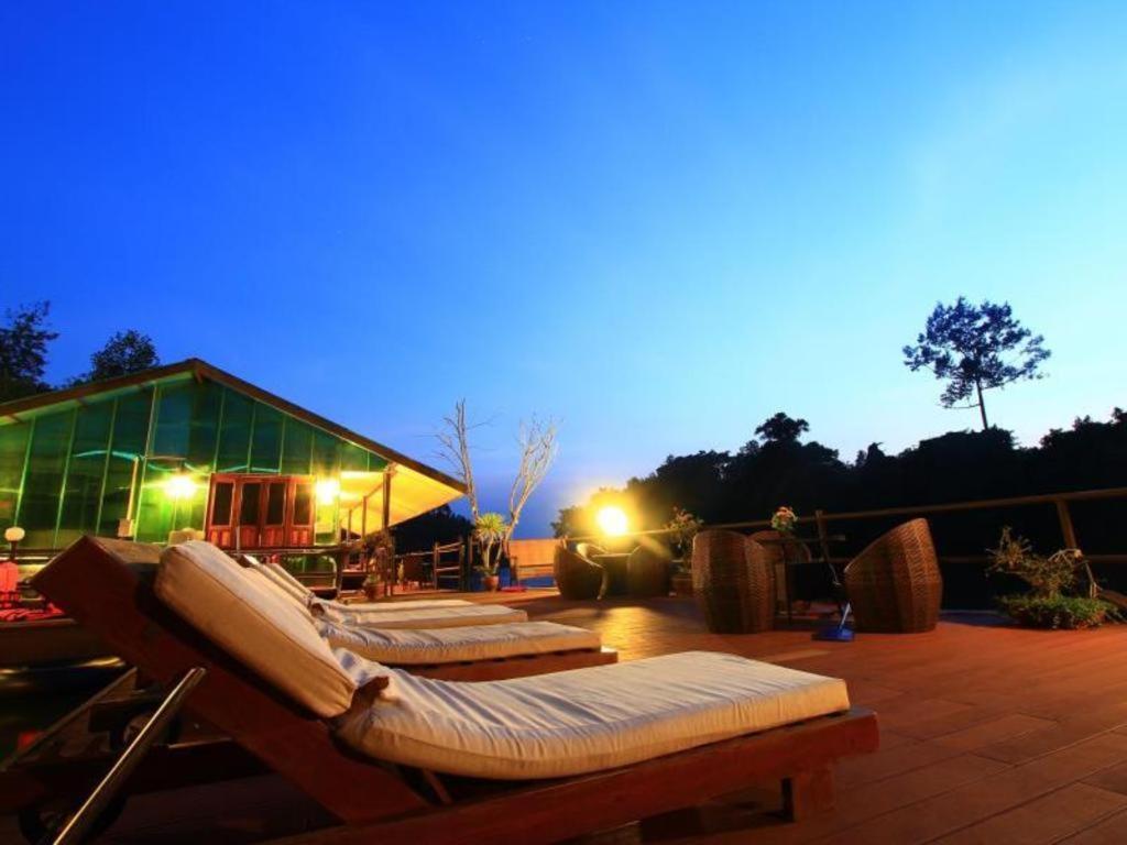 Banana Resort & Spa
