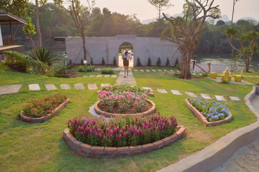 Banana Resort & Spa Resort Kanchanaburi