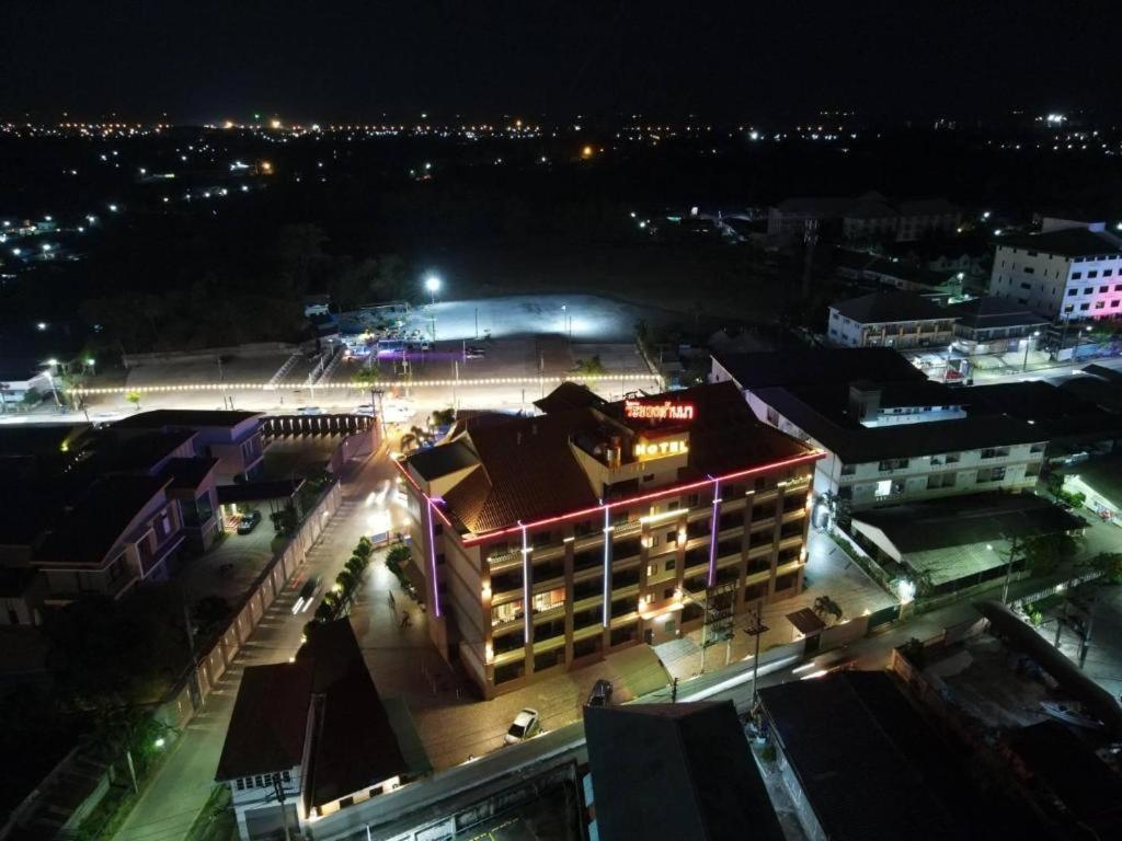 Lanna Hotel