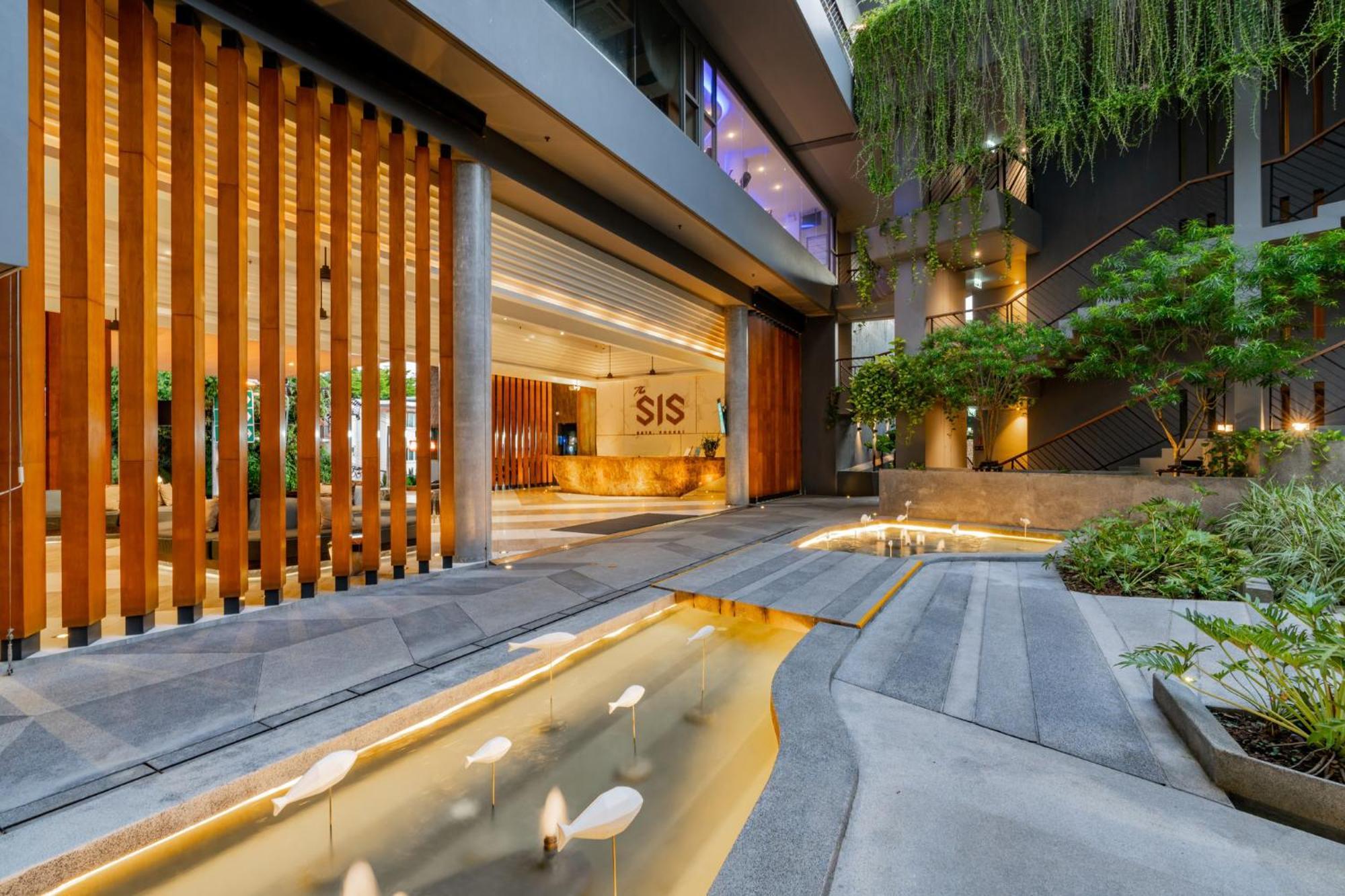 The Sis - Adult Only Resort