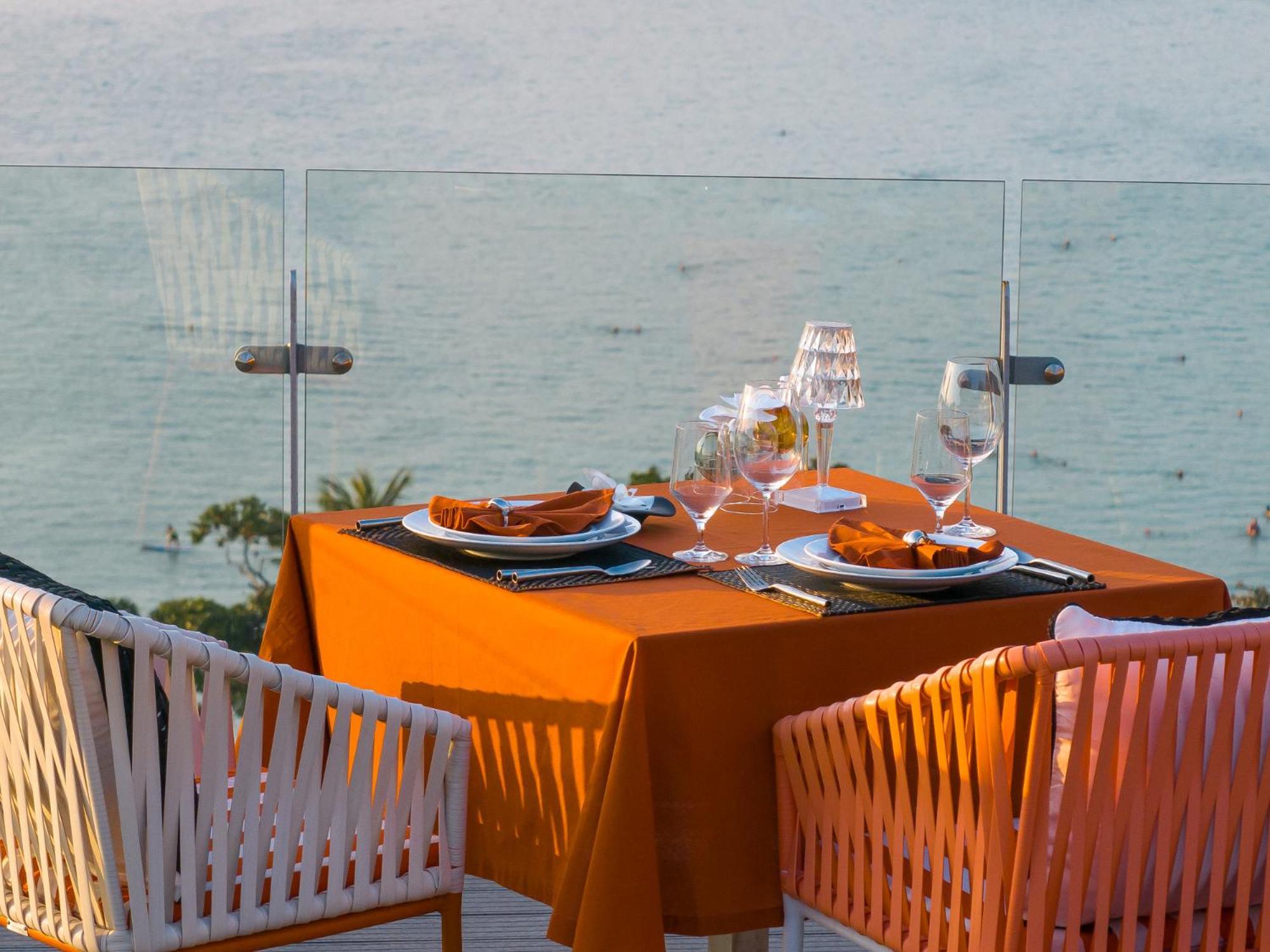 The Sis - Adult Only 5* Kata Beach (Phuket)