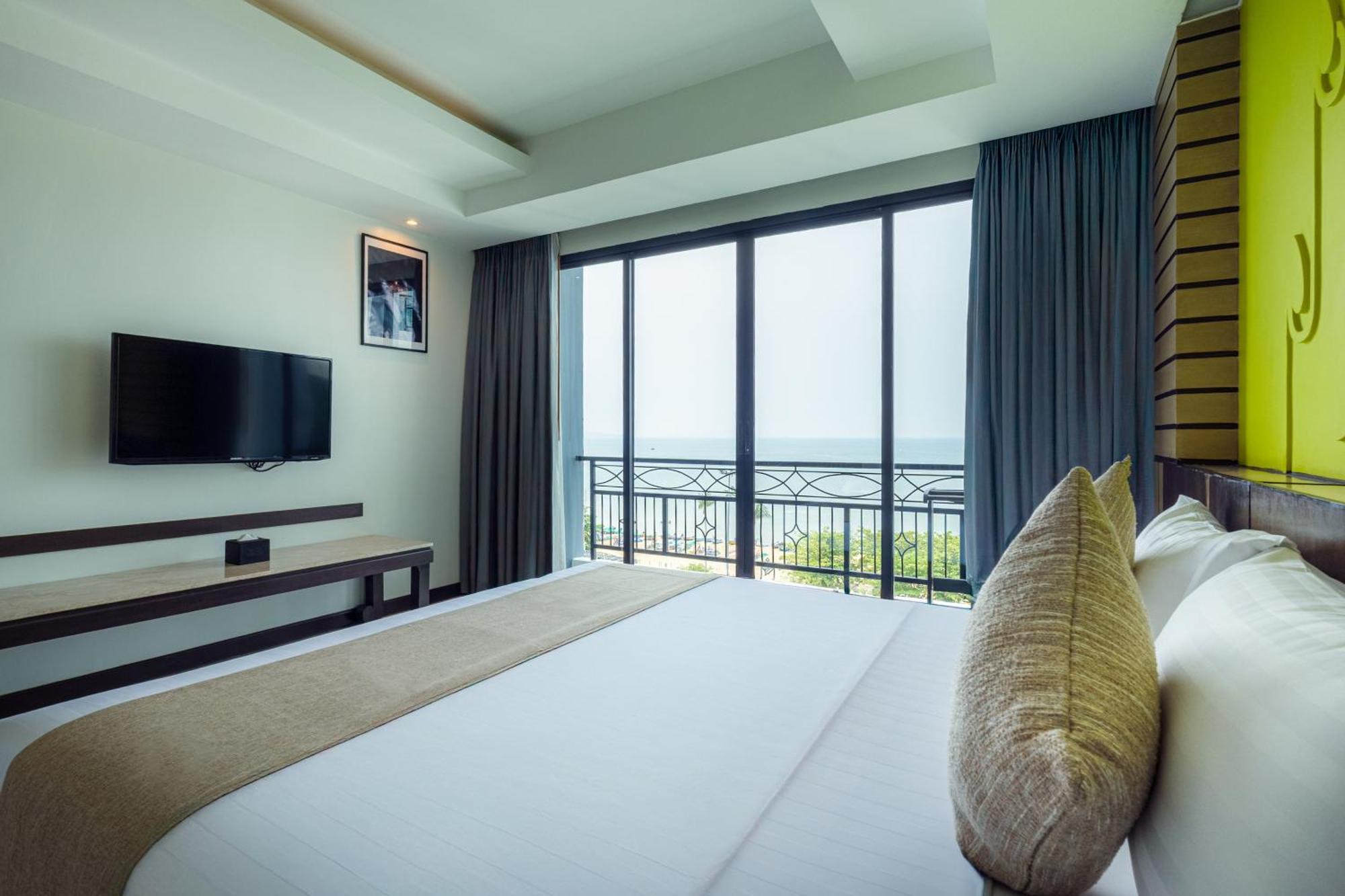 Hotel Bay Jomtien 5*