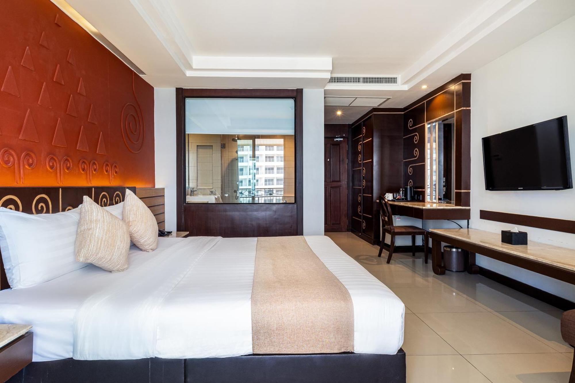 Hotel Bay Jomtien 5*