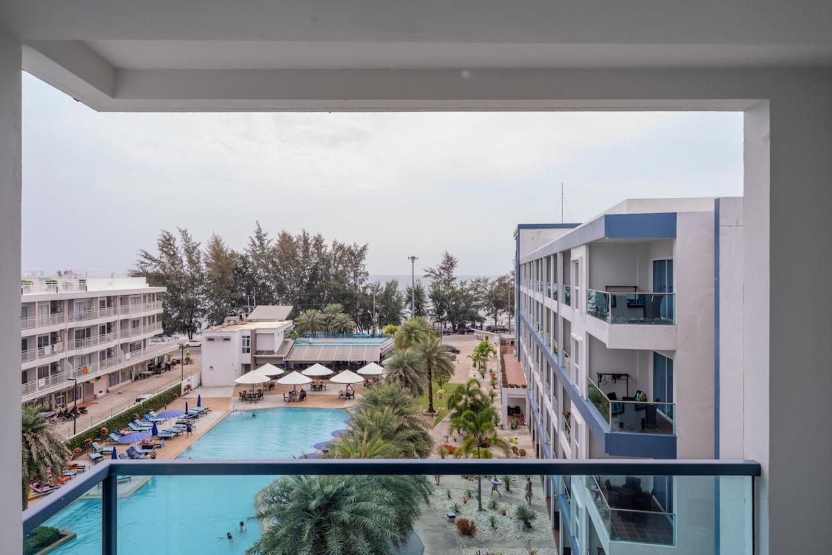 Grand Blue With Pool And Seaview Apartment *