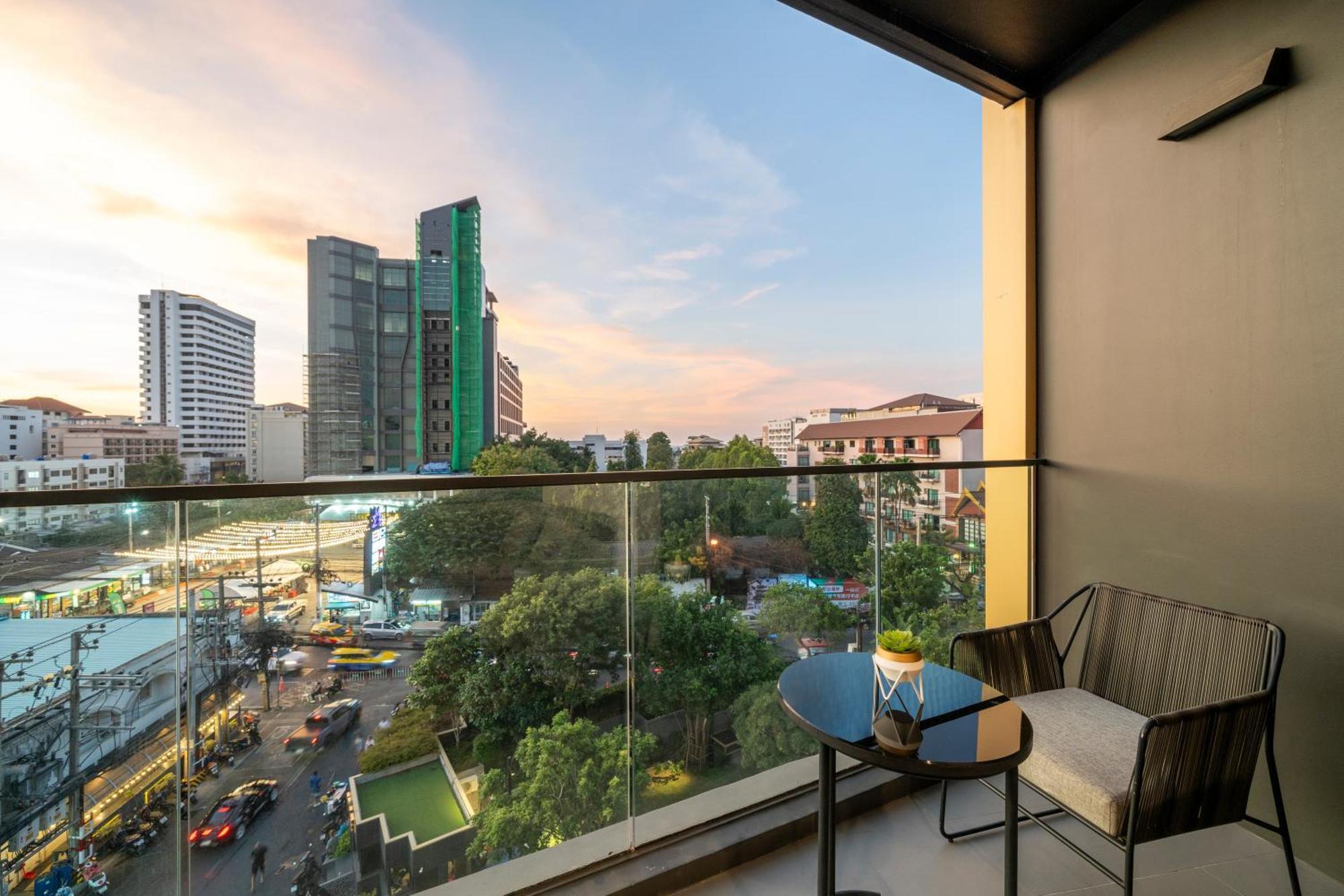 Vacaystation Edge 4* Pattaya
