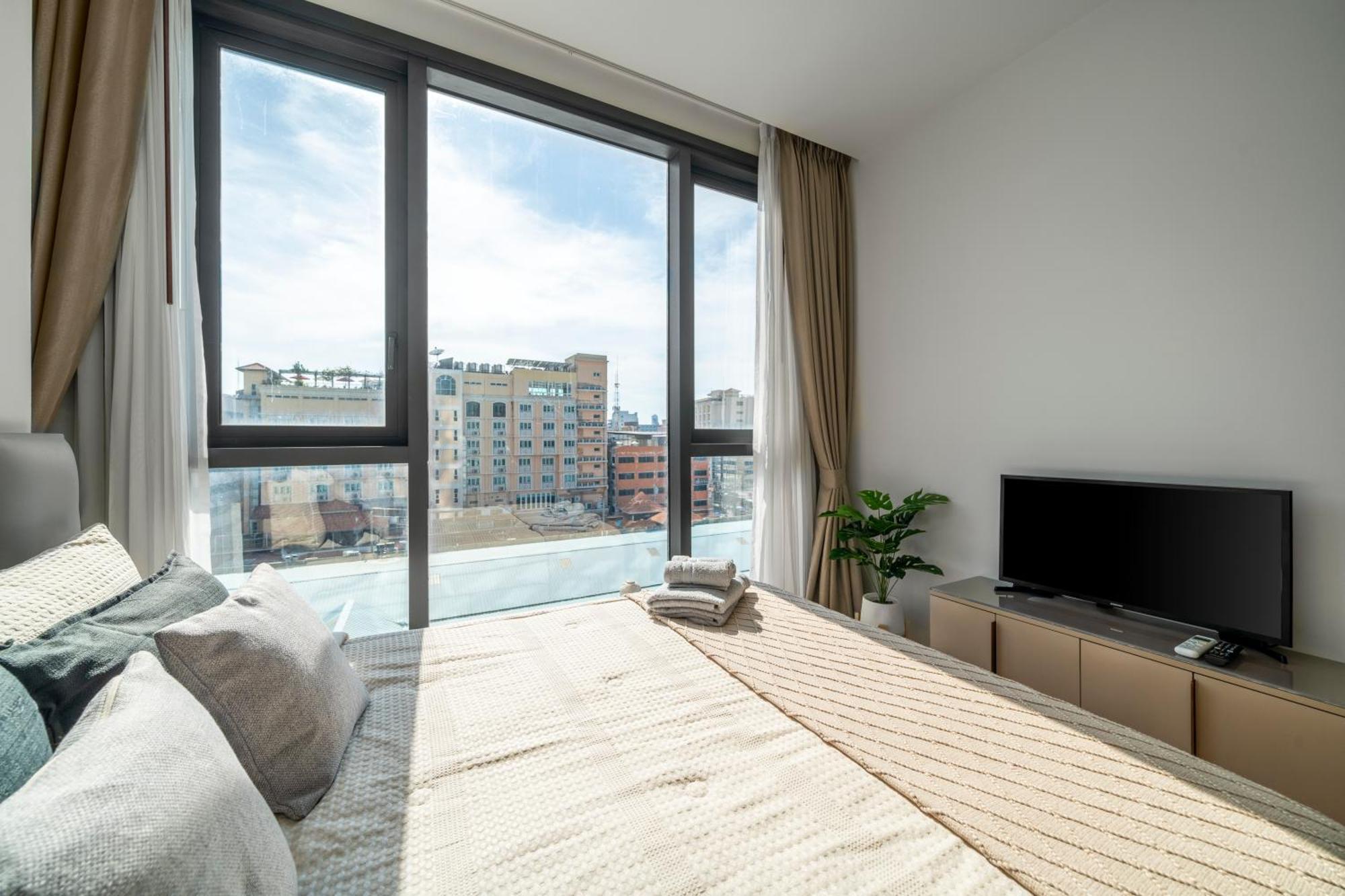 Vacaystation Edge Hotel