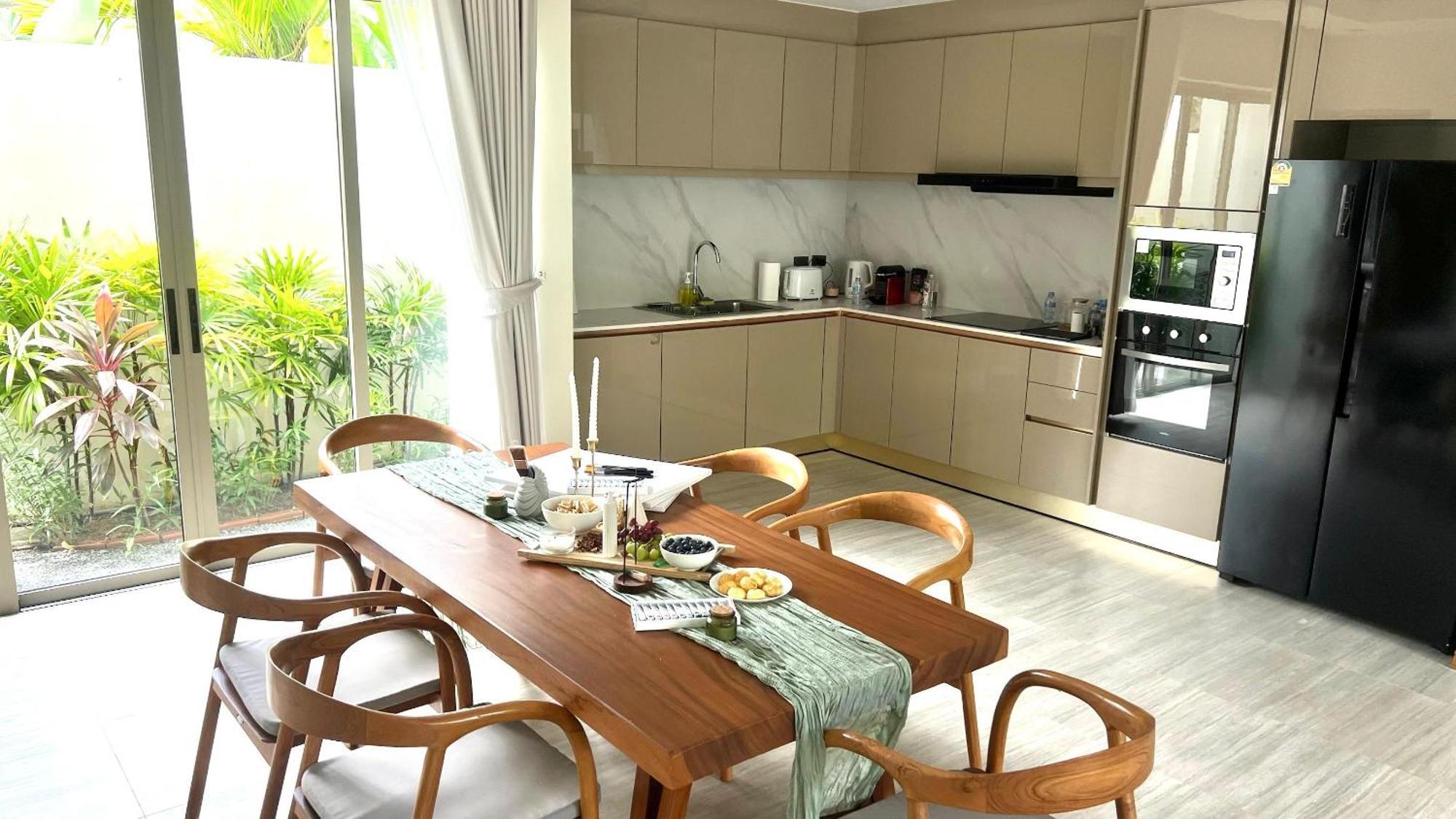 La Phuket Pool Villa *