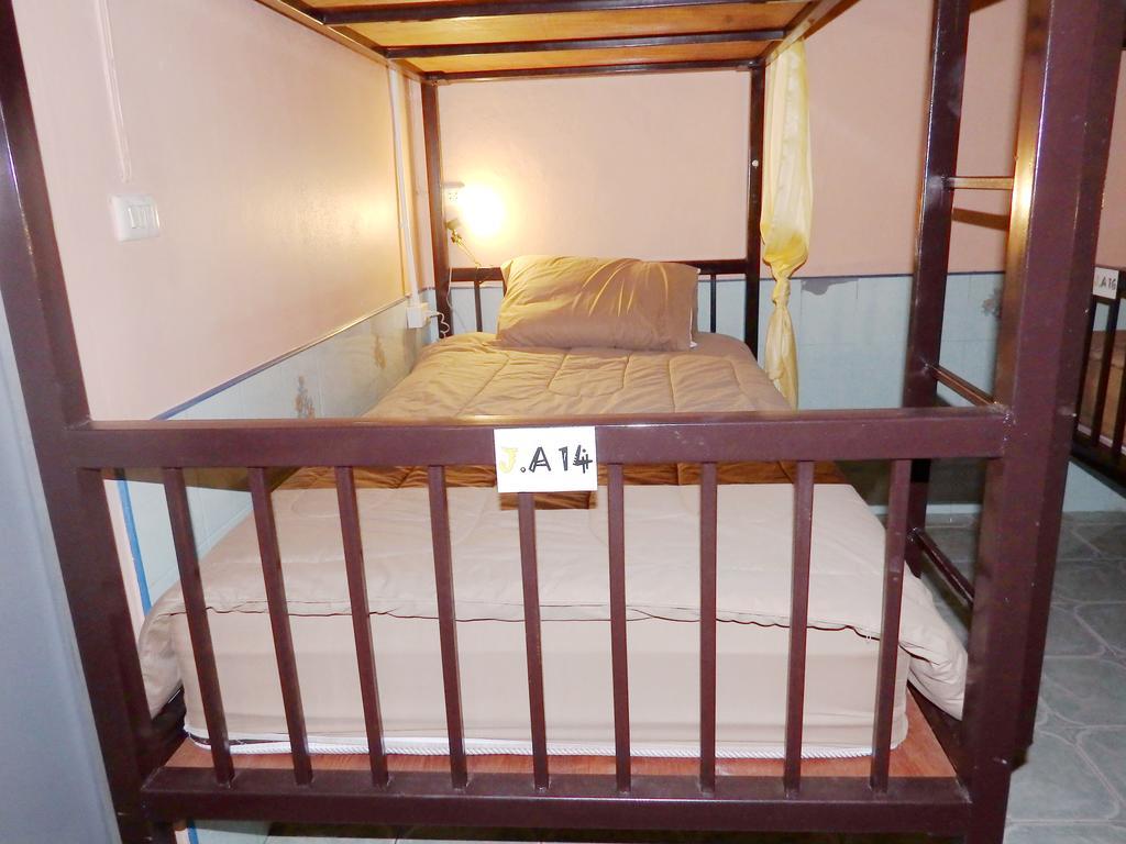 Jinda Hostel *