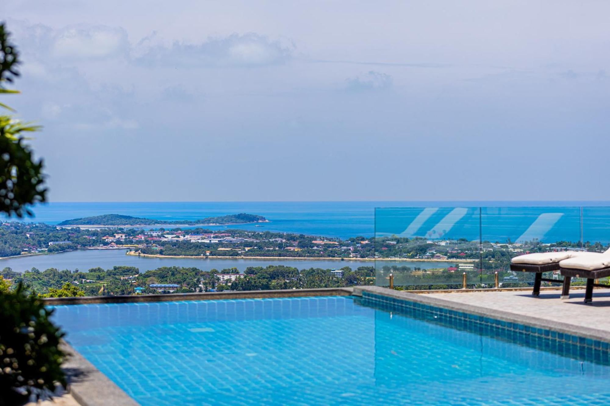 Macha La 4br With Pool And & Sea View Villa