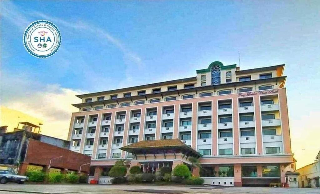 Sing Golden Place Hotel 3*