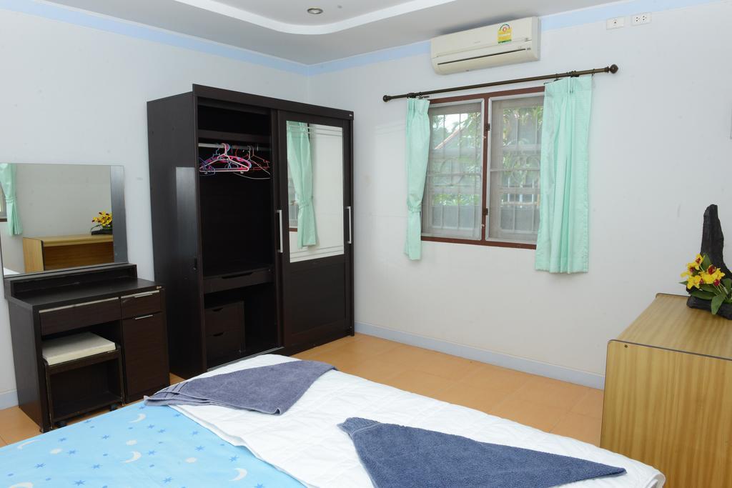 New Sunrise Village * Mae Nam