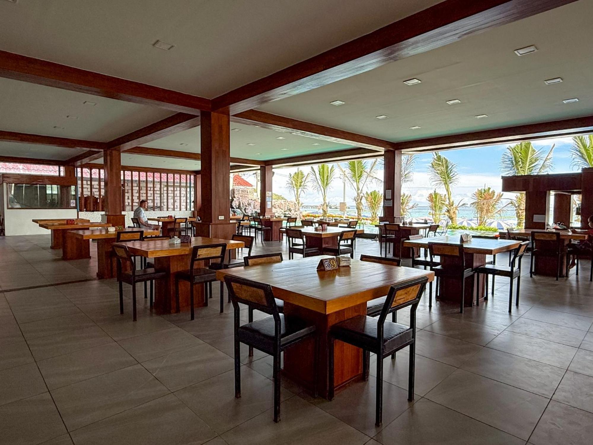 The Sky & Sea Resort Ko Lan