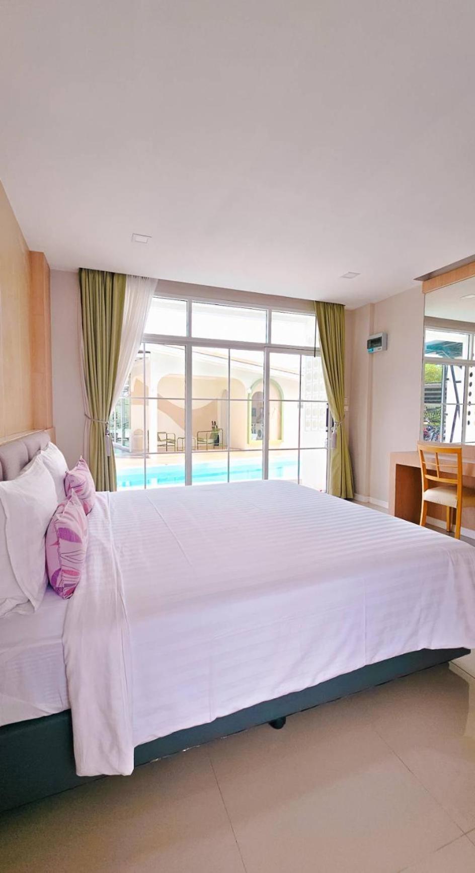 Apa-tree Boutique Hotel 3*