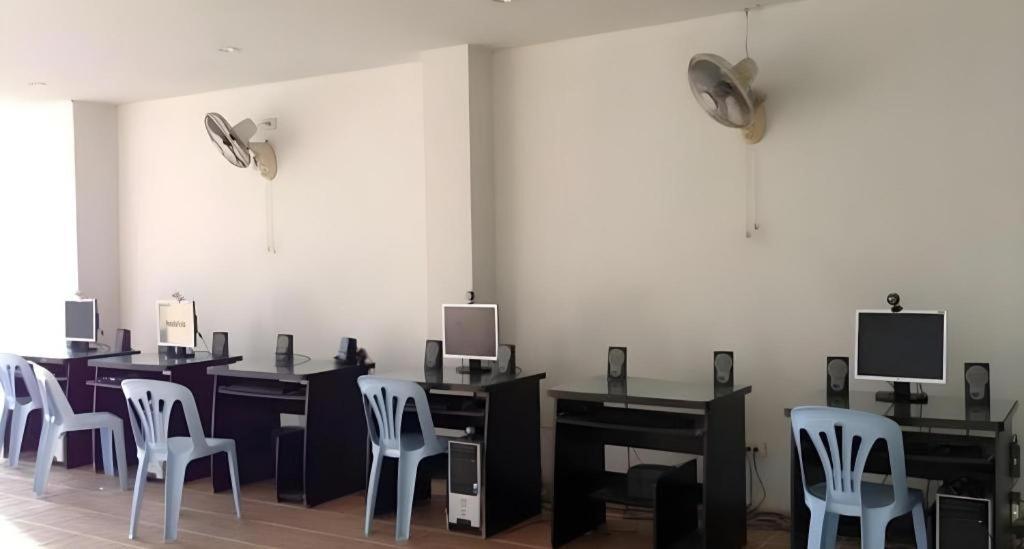 Phuyai Resort Kamala Beach