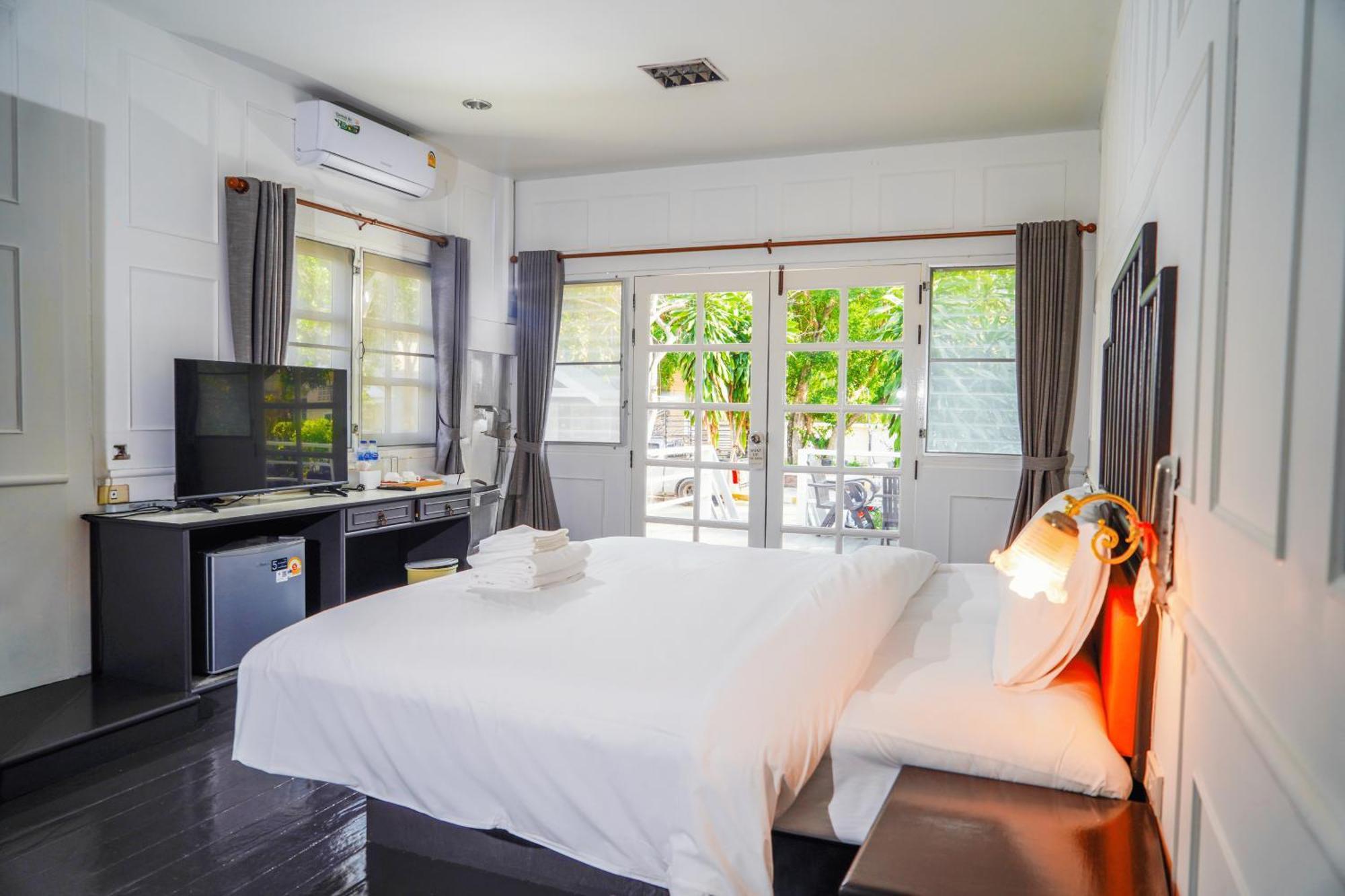 Resort Luna Hut