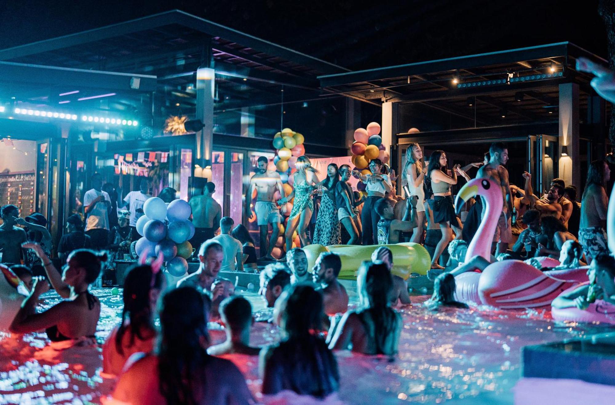 Lub D Chaweng - Beachfront & Vibrant Social Vibe Koh Samui