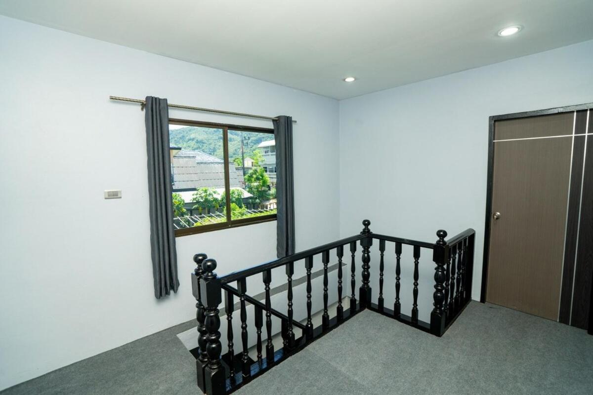 3 Bed 3 Bath 400m To *