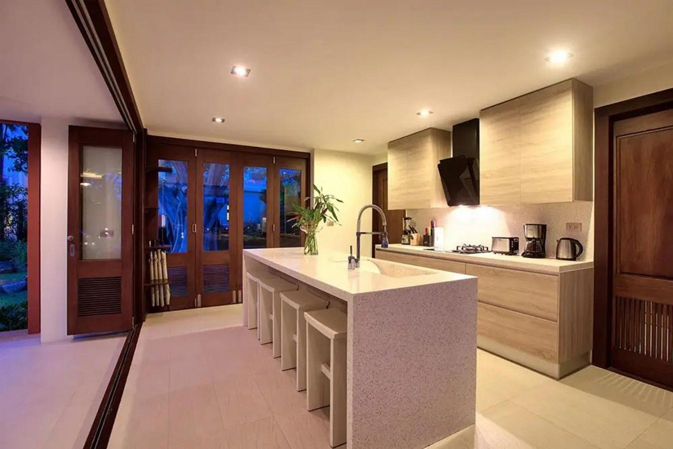 Villa Six Hills - A Private Sanctuary Of Elegance *