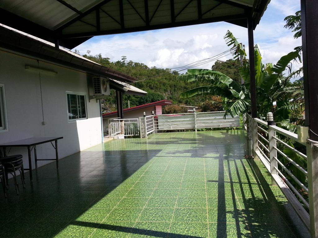 Baan Khaoneawdum Resort 2*