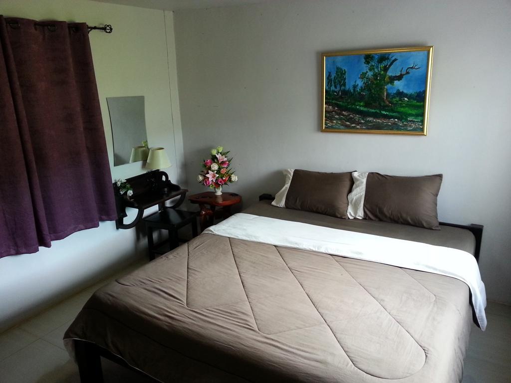 Baan Khaoneawdum Resort Nong Nam Daeng
