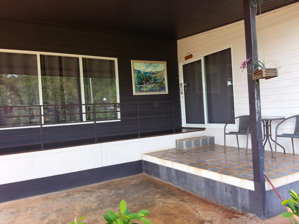 Resort Baan Khaoneawdum Nong Nam Daeng