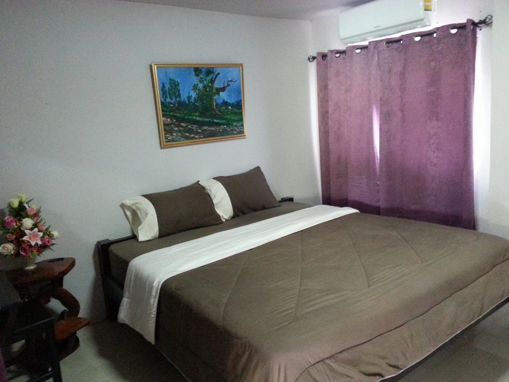 Baan Khaoneawdum Resort Nong Nam Daeng
