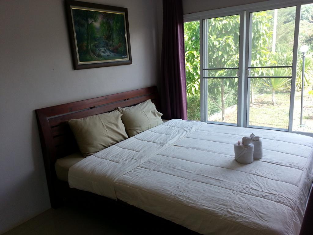 Baan Khaoneawdum Resort Nong Nam Daeng