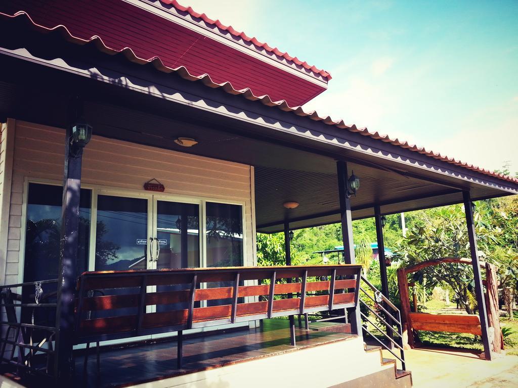 Resort Baan Khaoneawdum Nong Nam Daeng