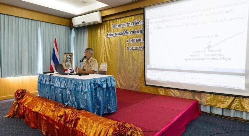 Hotel Lake Inn Hotel Songkhla