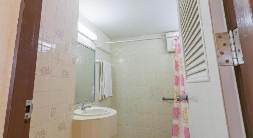 Lake Inn Hotel Hotel 2*
