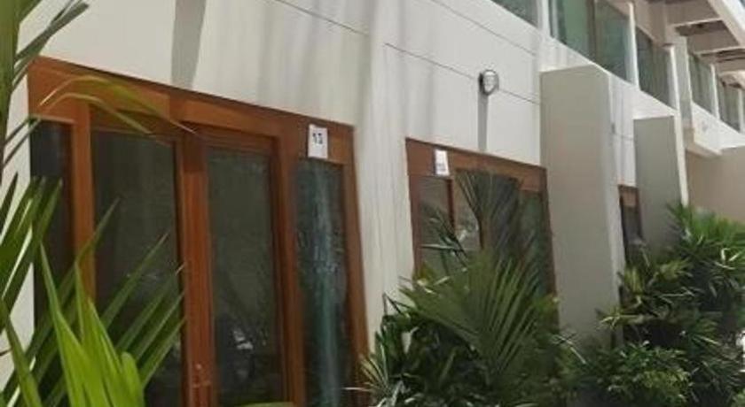 Resort Sealey 3*