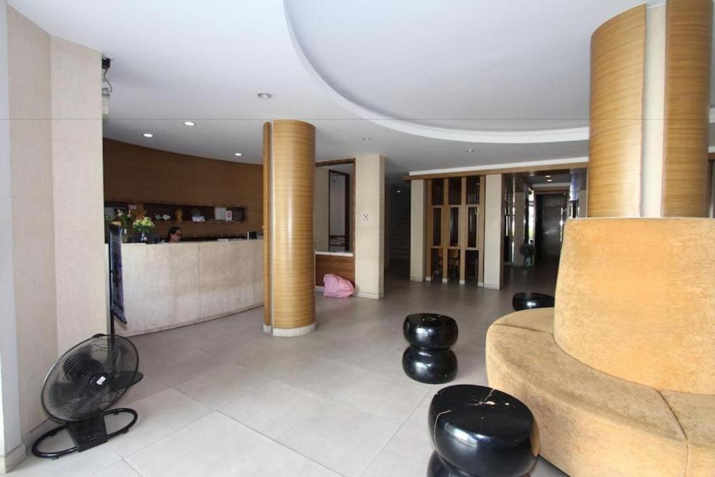 Honey Lodge *