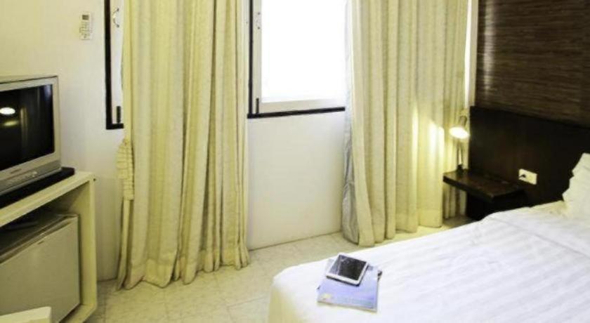 Hotel The Ratchathani 3*