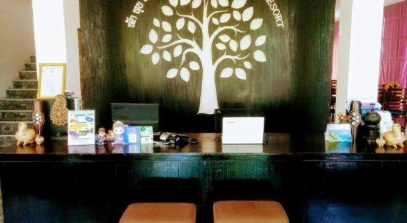 Saksuksmile Hotel 3*