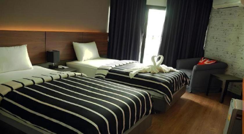Hotel The Loft Seaside Sriracha Hotel 3*