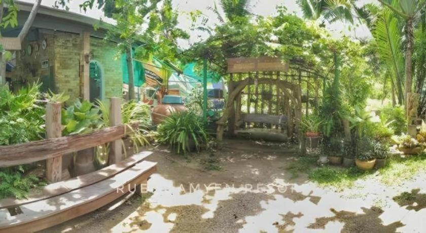 Resort Ruennamyen Amphawa 3*