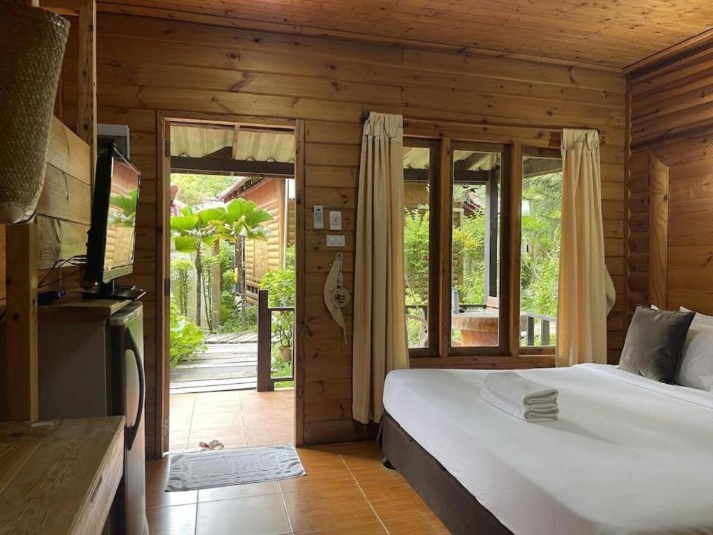 Tonsak Resort Koh Samet