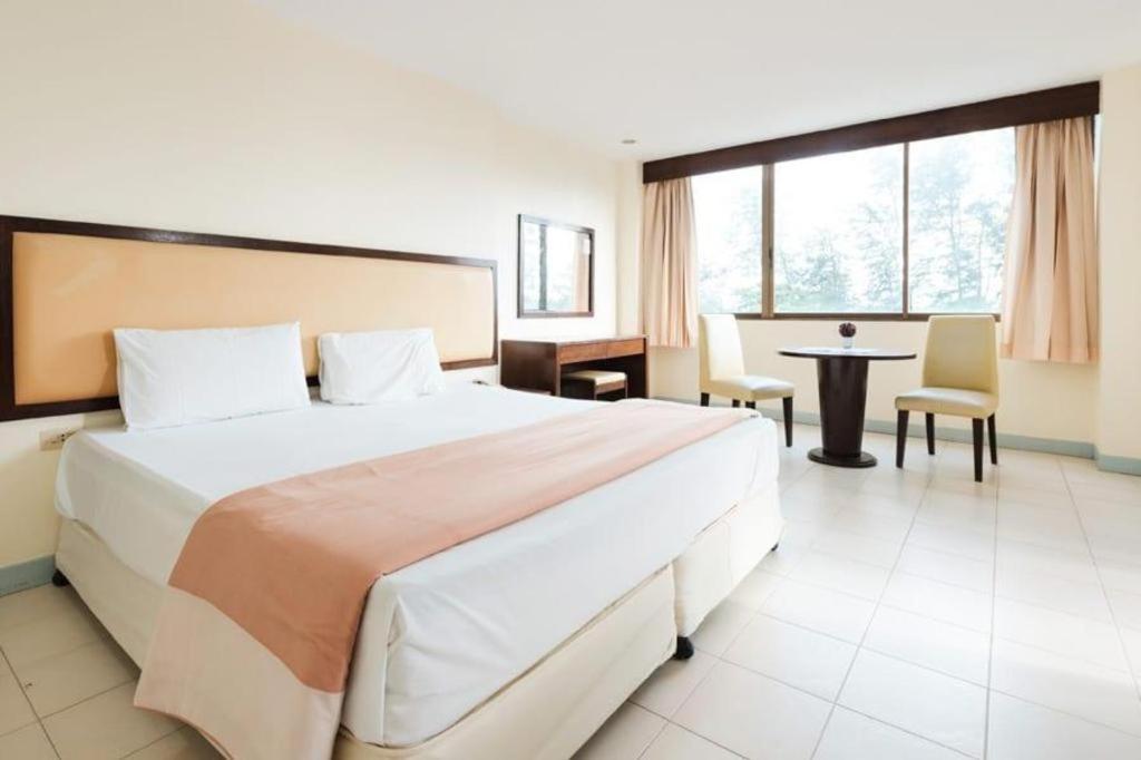 Nice Beach Hotel 3*