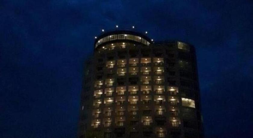 River Hotel 3*
