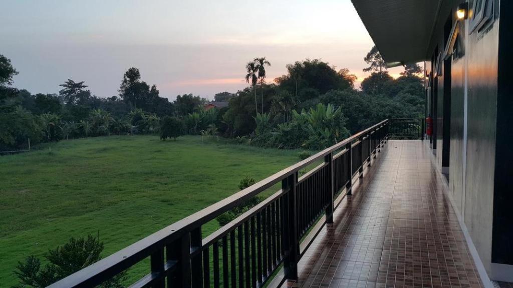 Loft Village Resort Nakhon Nayok