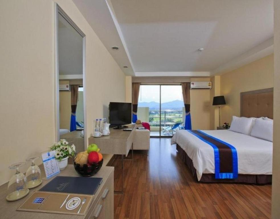 Blue Wave Resort 3*