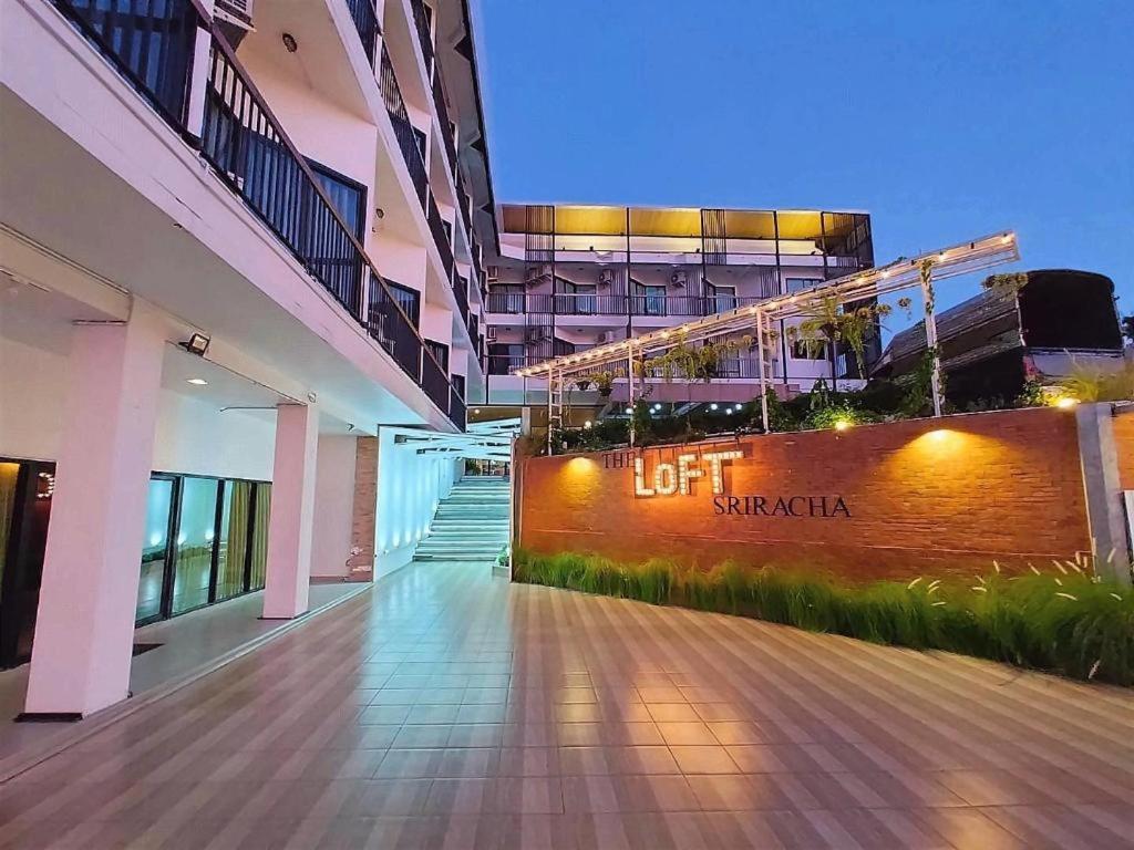 Hotel The Loft Seaside Sriracha Hotel 3*